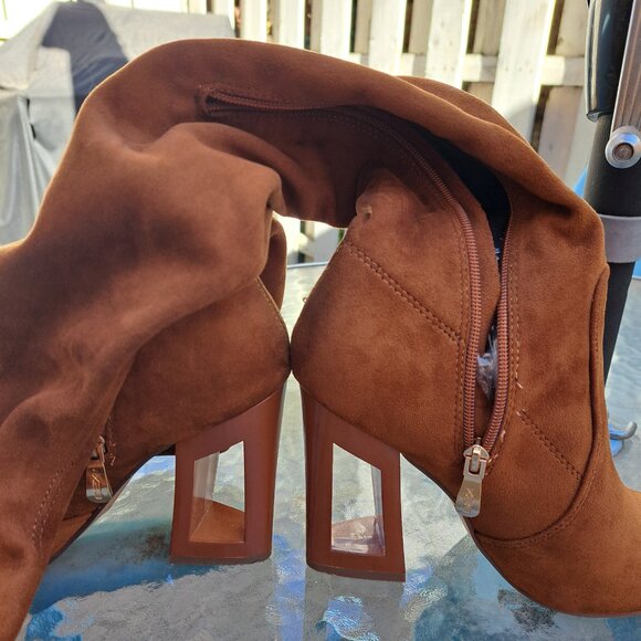 X2B Thigh-high Boots, size 7.5 - Picture 2 of 3